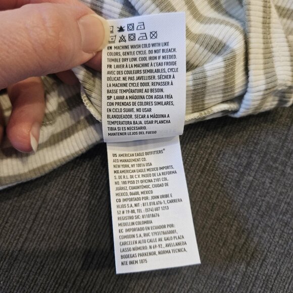 American Eagle AE Fitted Soft White & Sage Green Short Sleeve Striped Top Size L - Picture 8 of 10